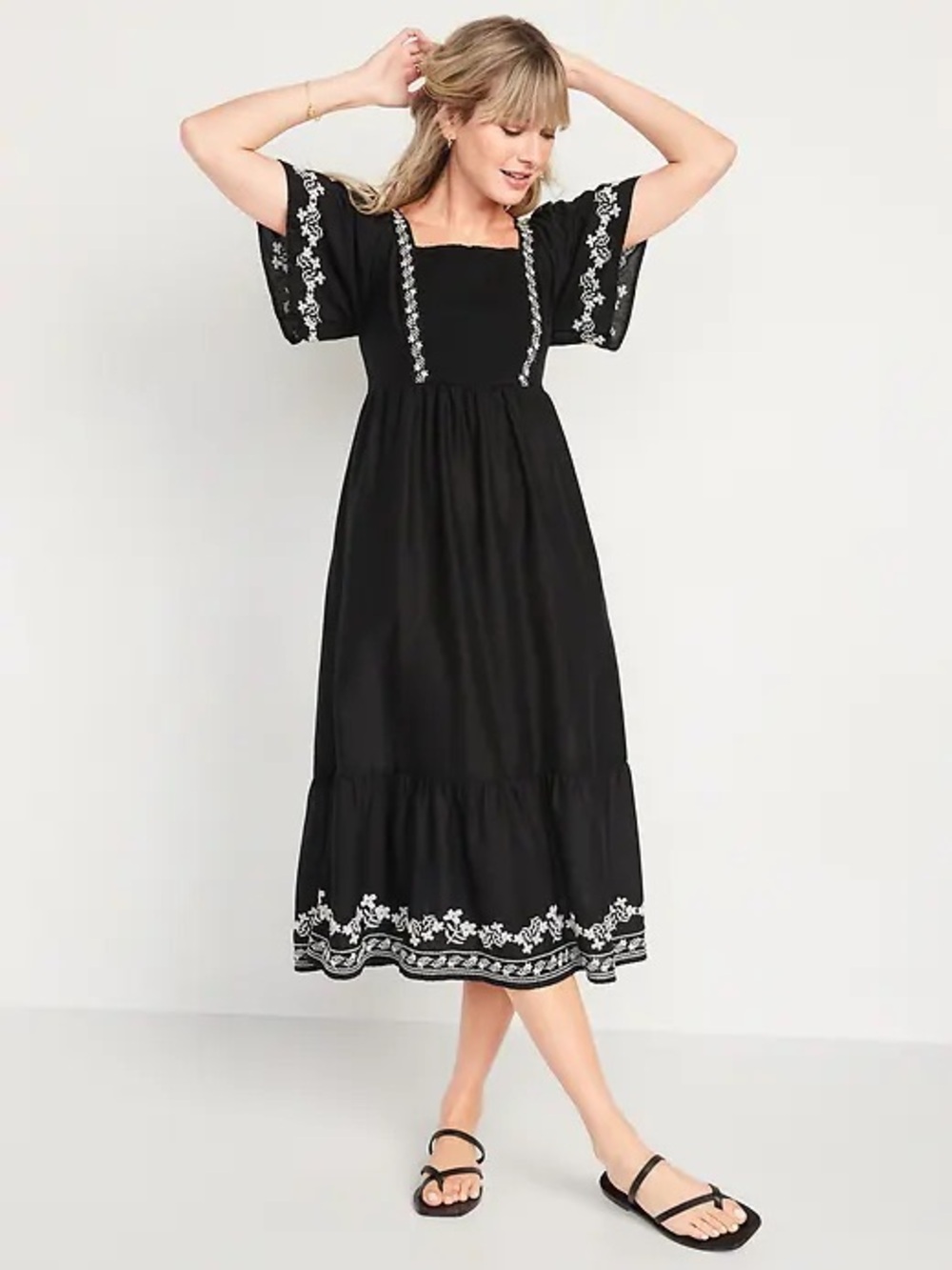 Old Navy Fit & Flare Tie Back Embroidered Midi Dress Size Medium